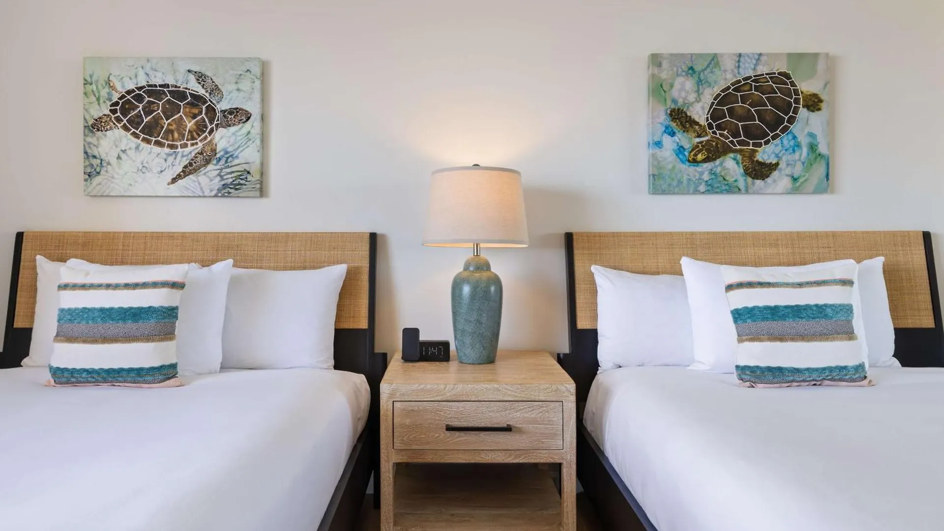 Ilikai Lite Aparthotel Honolulu 3*,
